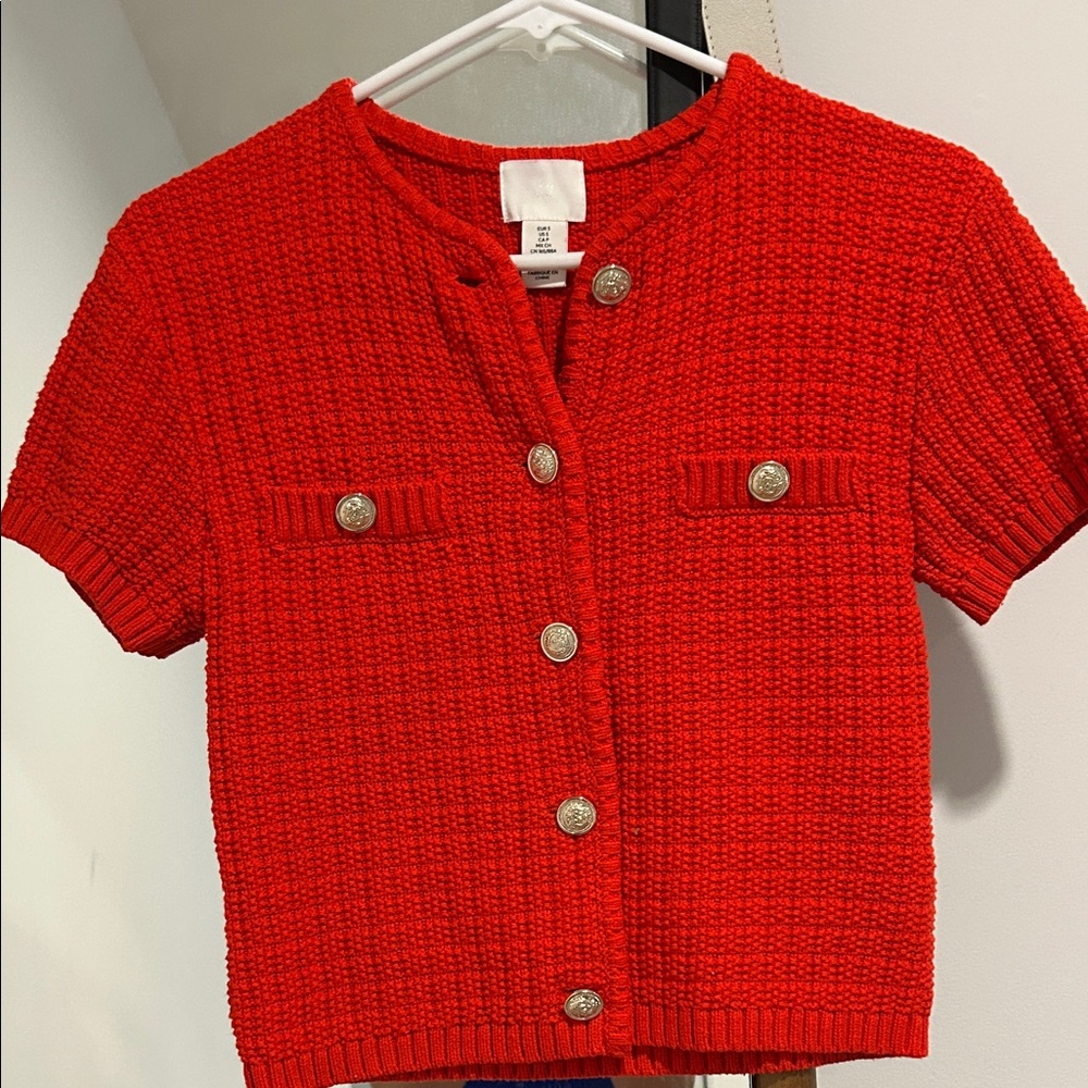 BNWOT red short sleeve cardigan size small